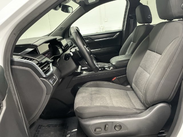2025 GMC Acadia Elevation - Photo 23