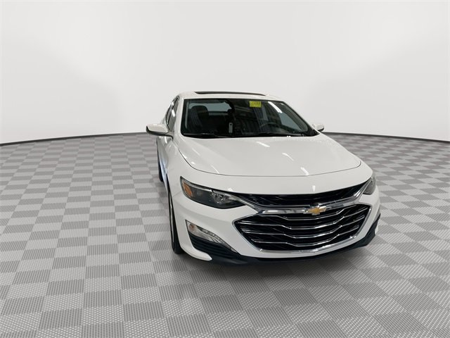 2024 Chevrolet Malibu 1LT photo 3