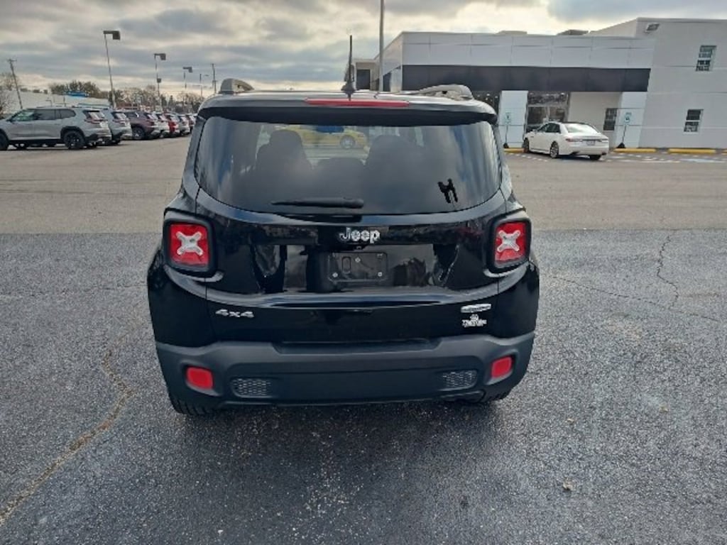 Used 2017 Jeep Renegade Latitude