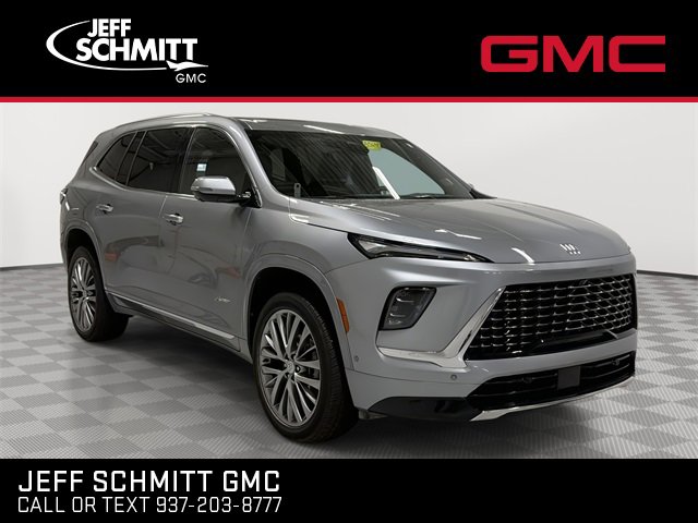 2025 Buick Enclave Avenir's photo