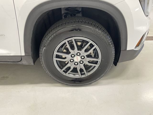 2025 GMC Acadia Elevation - Photo 14