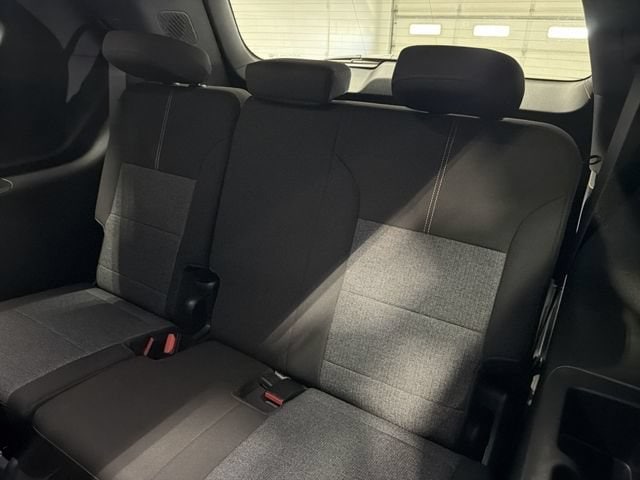 2026 GMC Acadia Elevation - Photo 17