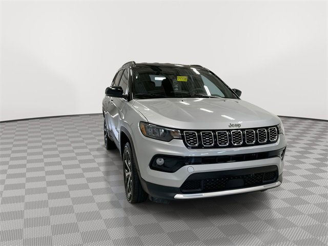 Used 2024 Jeep Compass Limited with VIN 3C4NJDCN4RT172971 for sale in Beavercreek, OH