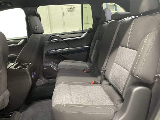 2025 GMC Acadia Elevation - Photo 18