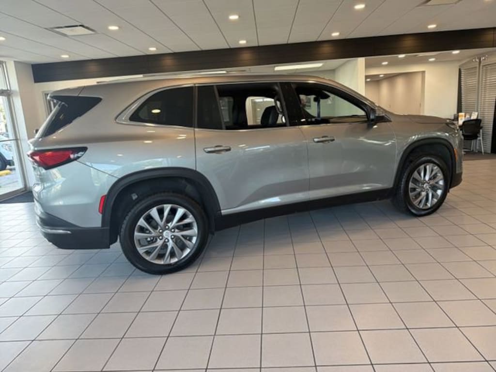 Used 2026 Buick Enclave Preferred SUV