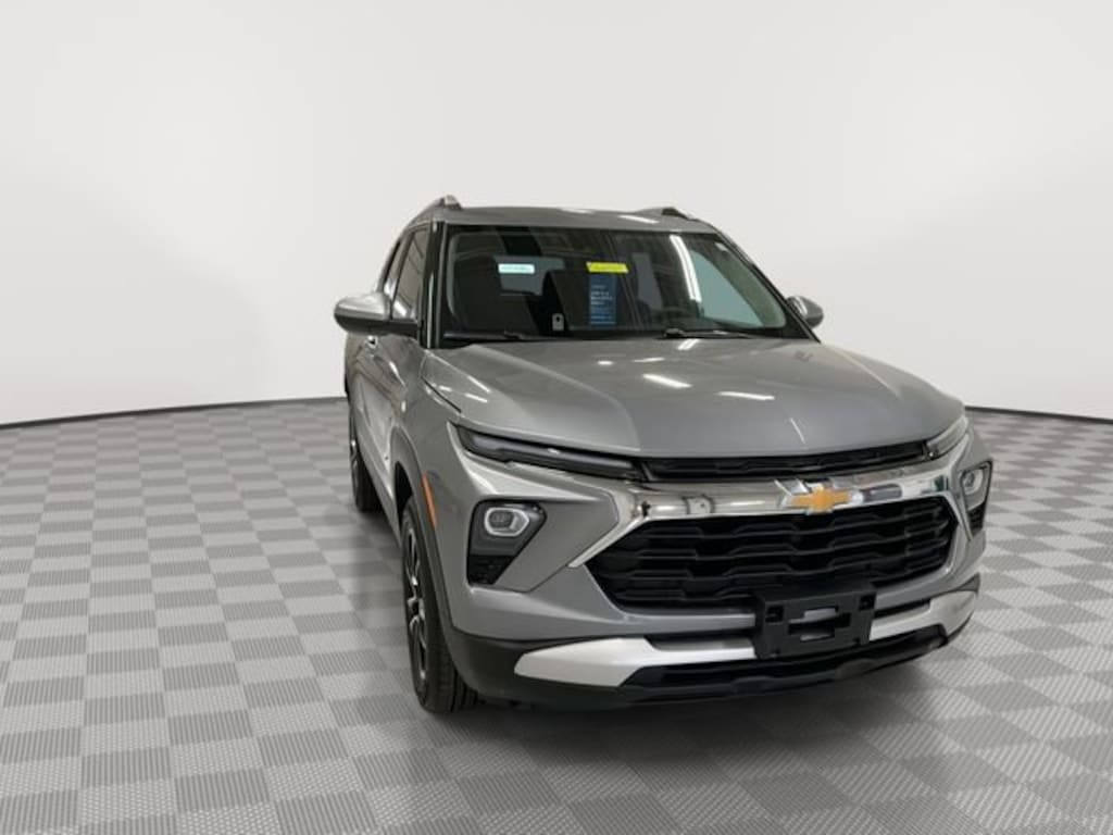 Used 2025 Chevrolet Trailblazer LT SUV