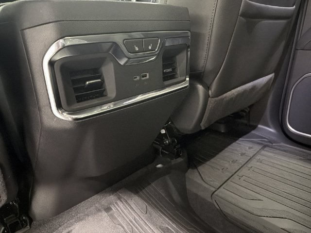 2026 GMC Sierra 1500 SLT - Photo 18
