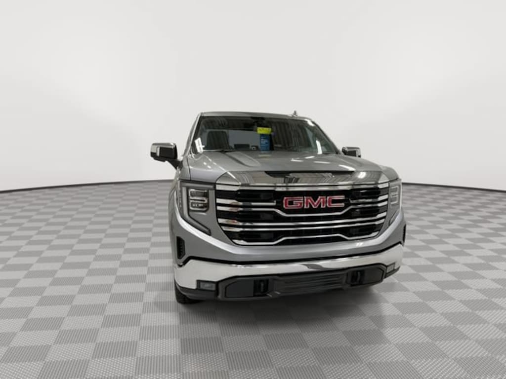 Used 2025 GMC Sierra 1500 SLT Truck