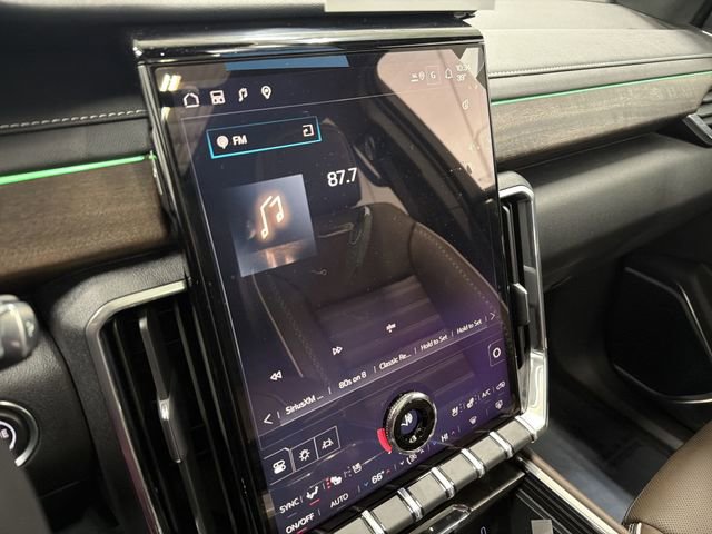 2026 GMC Acadia Denali Ultimate - Photo 28