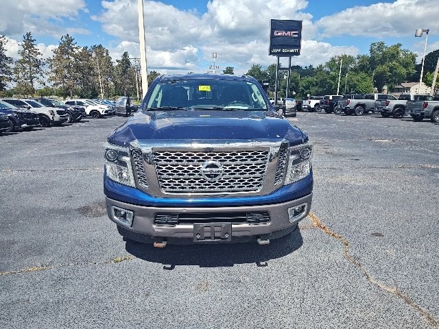 2016 Nissan Titan Platinum Reserve photo 2