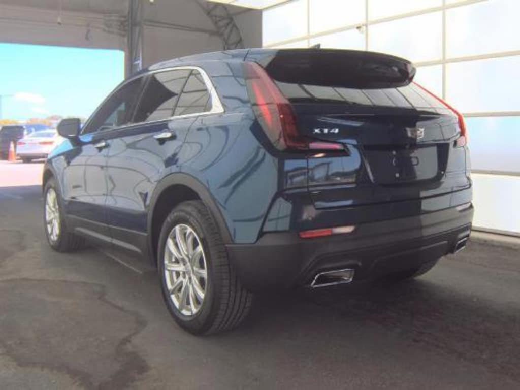 Used 2019 CADILLAC XT4 FWD Luxury SUV