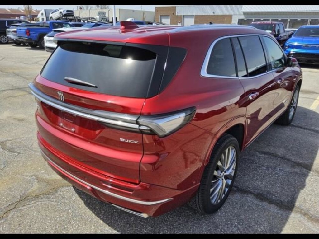 Used 2025 Buick Enclave Avenir SUV