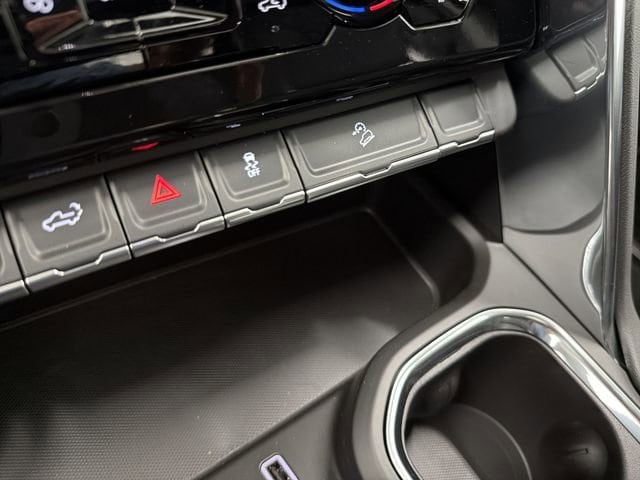 2026 GMC Sierra 3500HD Denali - Photo 32