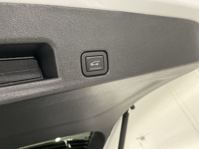 2025 GMC Acadia Elevation - Photo 16