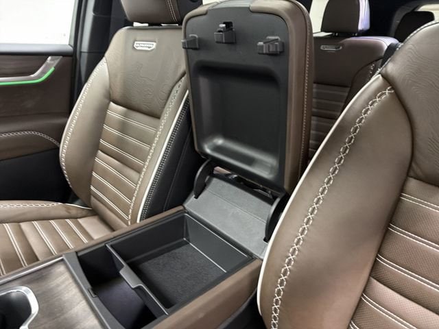 2026 GMC Acadia Denali Ultimate - Photo 27