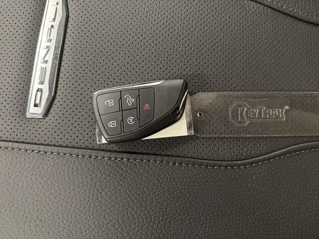 2026 GMC Sierra 3500HD Denali - Photo 38