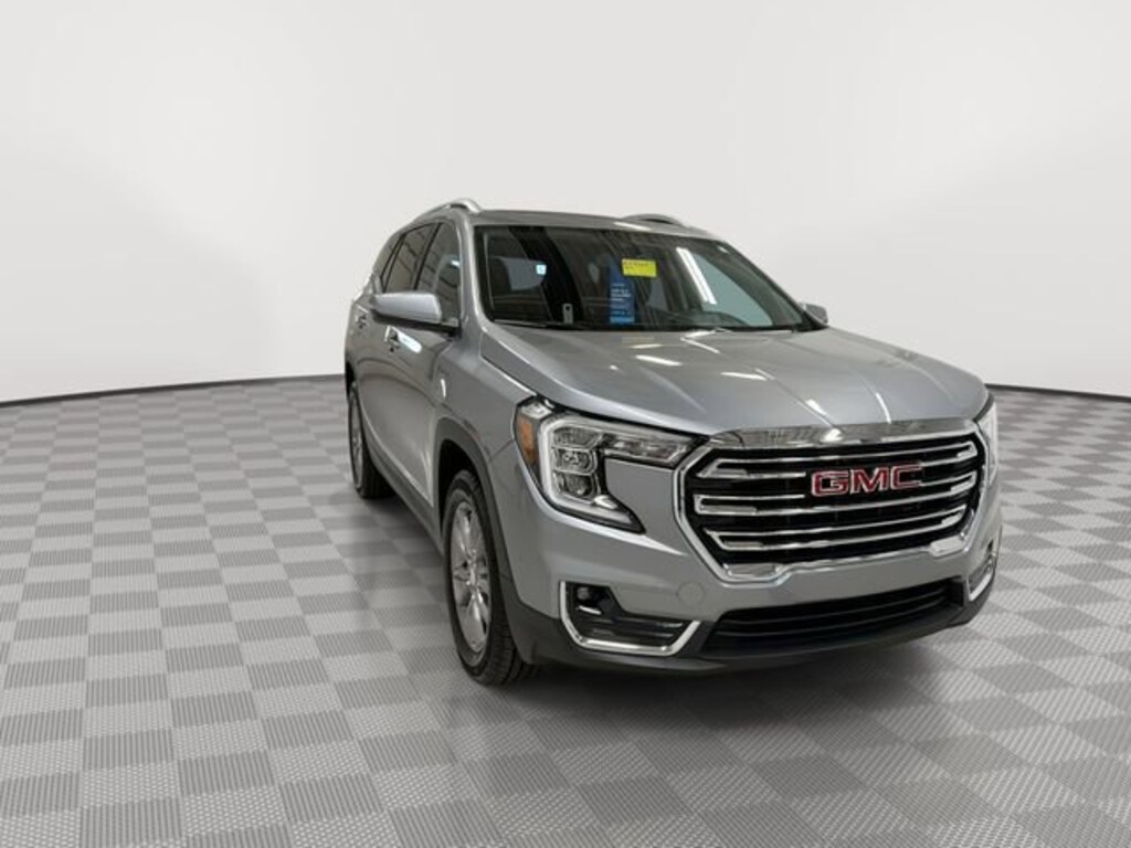 Used 2024 GMC Terrain SLT SUV