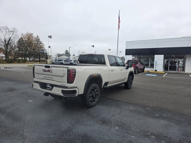 2026 Gmc Sierra 3500 HD AT4 photo 3
