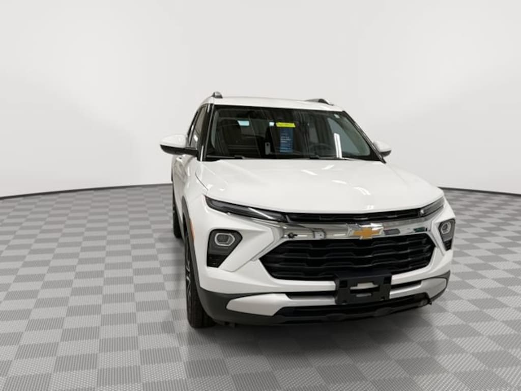 Used 2025 Chevrolet Trailblazer LT SUV