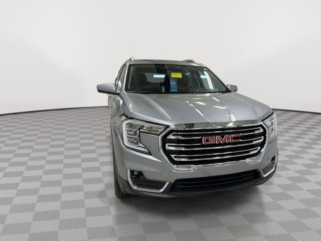 Used 2024 GMC Terrain SLT SUV