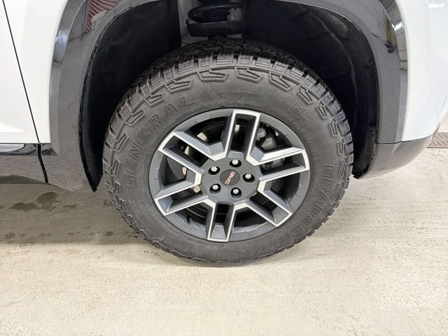 2026 GMC Terrain AT4 - Photo 14