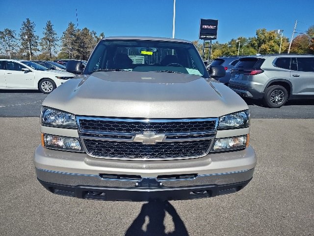Used 2006 Chevrolet Silverado 1500 LT1 with VIN 1GCEC19T46Z143408 for sale in Fairborn, OH
