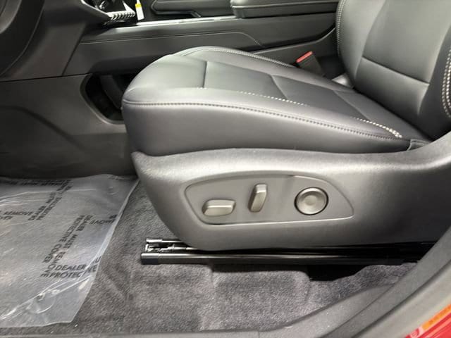2026 GMC Acadia Elevation - Photo 24