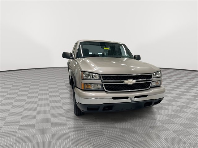Used 2006 Chevrolet Silverado 1500 LT1 with VIN 1GCEC19T46Z143408 for sale in Fairborn, OH