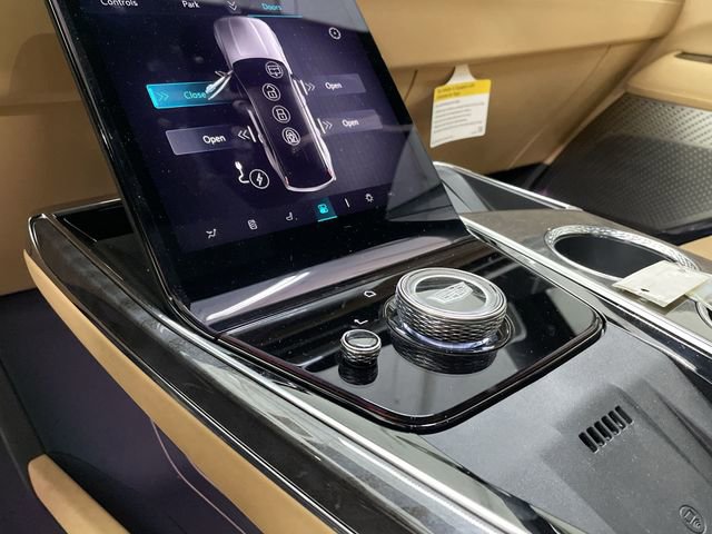 2025 Cadillac Escalade IQ Luxury 2 - Photo 24