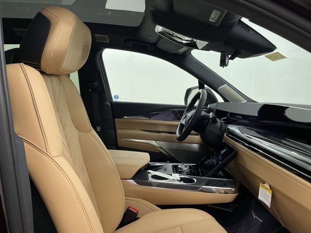 2025 Cadillac Escalade IQ Luxury 2 - Photo 25