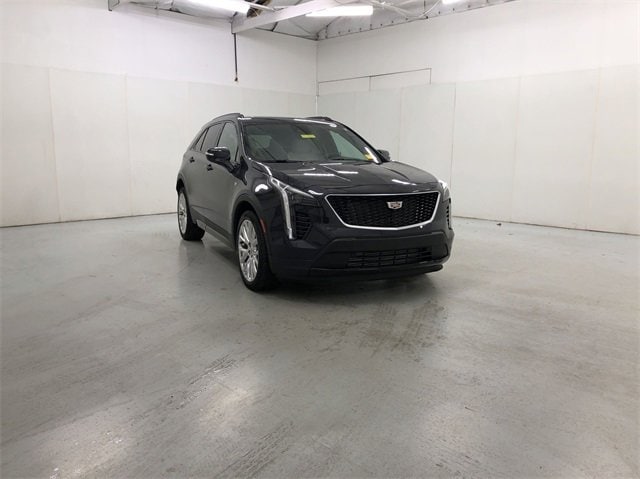 Used 2022 Cadillac XT4 Sport with VIN 1GYFZFR44NF150250 for sale in Beavercreek, OH