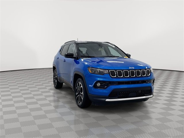 Used 2024 Jeep Compass Limited with VIN 3C4NJDCN0RT582814 for sale in Beavercreek, OH