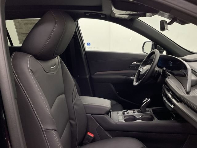 2025 Cadillac XT4 Premium Luxury - Photo 25