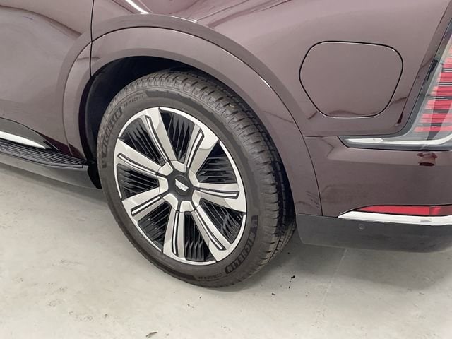 2025 Cadillac Escalade IQ Luxury 2 - Photo 18