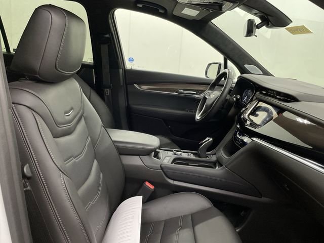 2025 Cadillac XT6 Premium Luxury - Photo 24