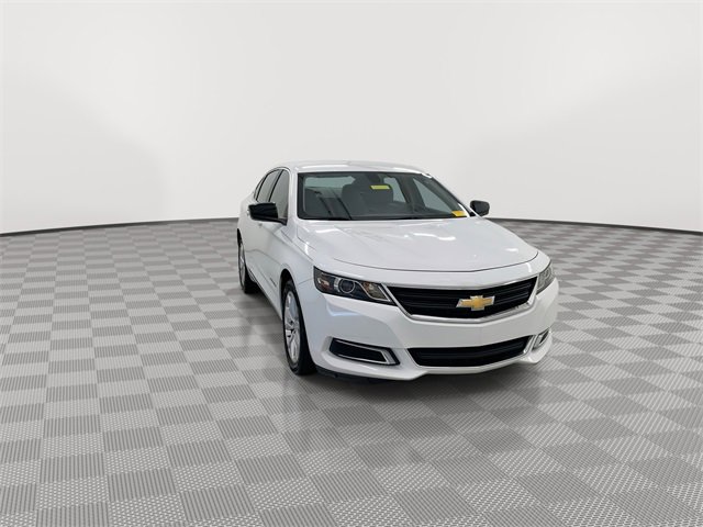 2018 Chevrolet Impala LS photo 2