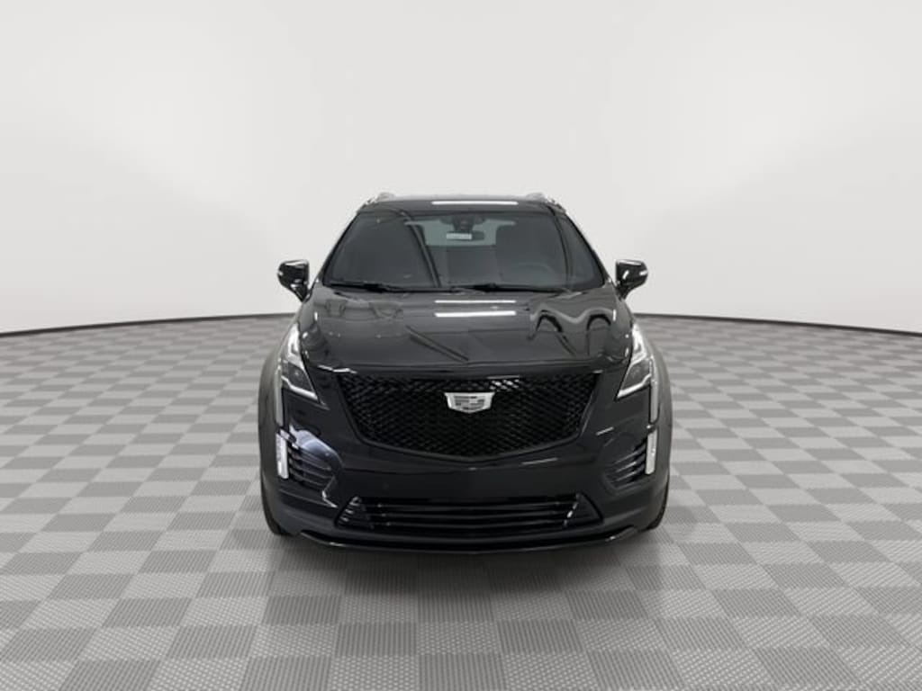 New 2026 CADILLAC XT5 Luxury SUV
