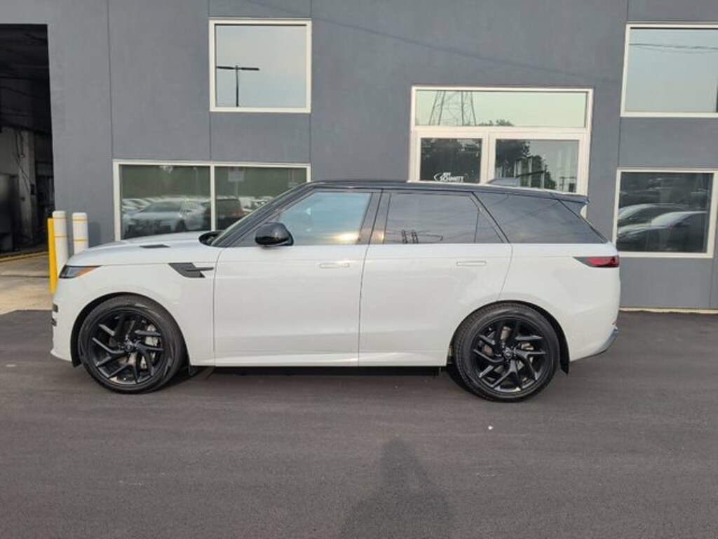 Used 2025 Land Rover Range Rover Sport P400 Dynamic SE SUV