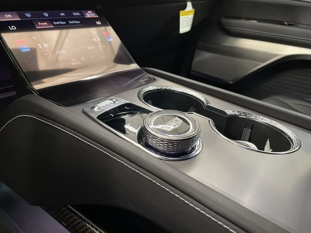 2026 Cadillac VISTIQ Luxury - Photo 24