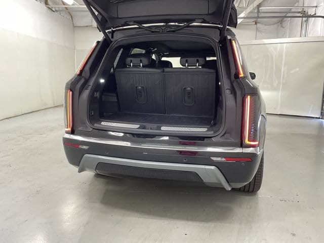 2026 Cadillac VISTIQ Luxury - Photo 28