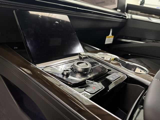 2026 Cadillac Escalade Platinum Sport - Photo 24
