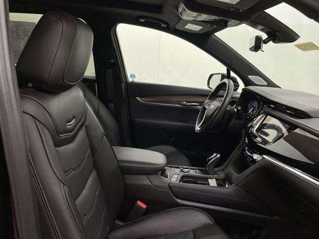 2025 Cadillac XT6 Premium Luxury - Photo 24