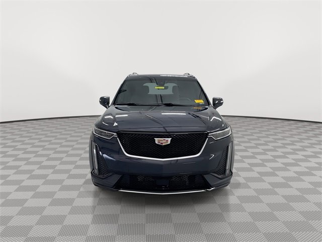 2025 Cadillac XT6 Sport photo 3