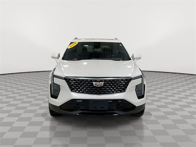 2024 Cadillac XT4 Premium Luxury photo 3