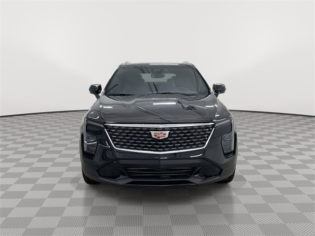 2025 Cadillac XT4 Premium Luxury photo 3