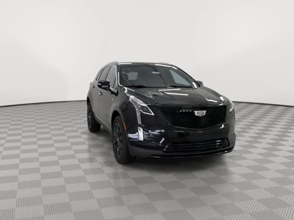 New 2026 CADILLAC XT5 Luxury SUV