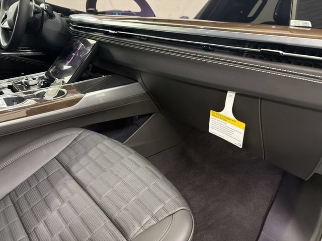 2026 Cadillac Escalade Platinum Sport - Photo 27