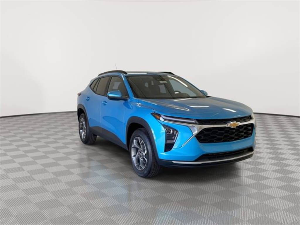 New 2025 Chevrolet Trax LT SUV