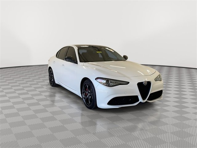 2019 Alfa Romeo Giulia Ti Sport photo 2