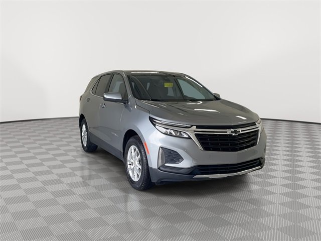 2024 Chevrolet Equinox LT photo 2